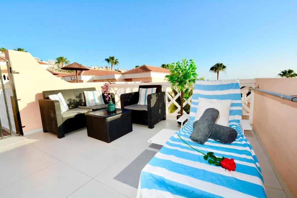 אדחה Passione Beautiful Apartment With Sea View מראה חיצוני תמונה