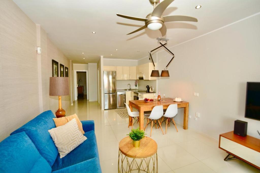 אדחה Passione Beautiful Apartment With Sea View מראה חיצוני תמונה