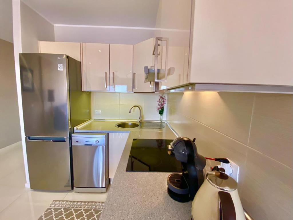 אדחה Passione Beautiful Apartment With Sea View מראה חיצוני תמונה