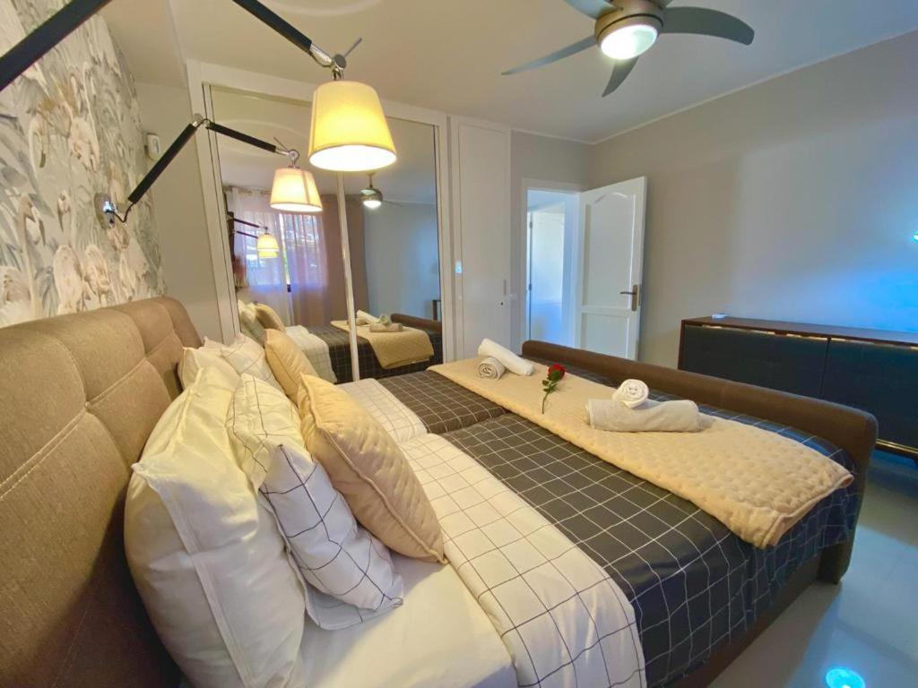 אדחה Passione Beautiful Apartment With Sea View מראה חיצוני תמונה