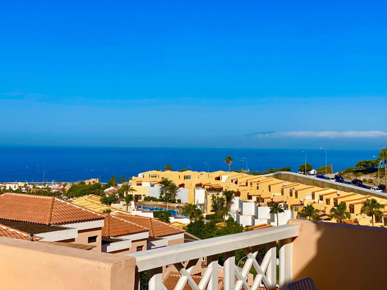 אדחה Passione Beautiful Apartment With Sea View מראה חיצוני תמונה